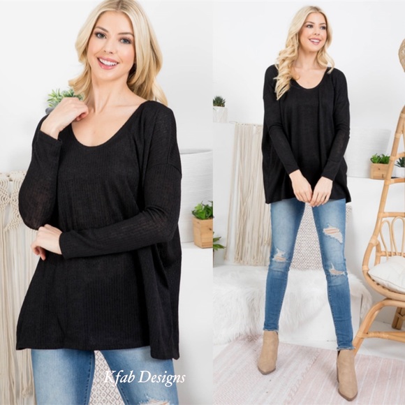 ❤️LAST ONE! Super Soft Ribbed Flowy (Wardrobe Staple) Black Top! - Picture 2 of 6
